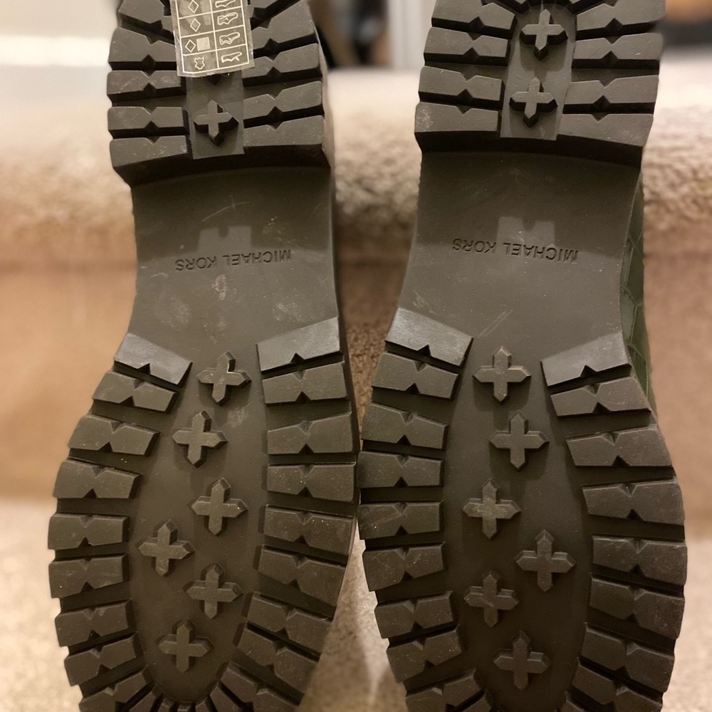 MK Loafers - Picture 8 of 8